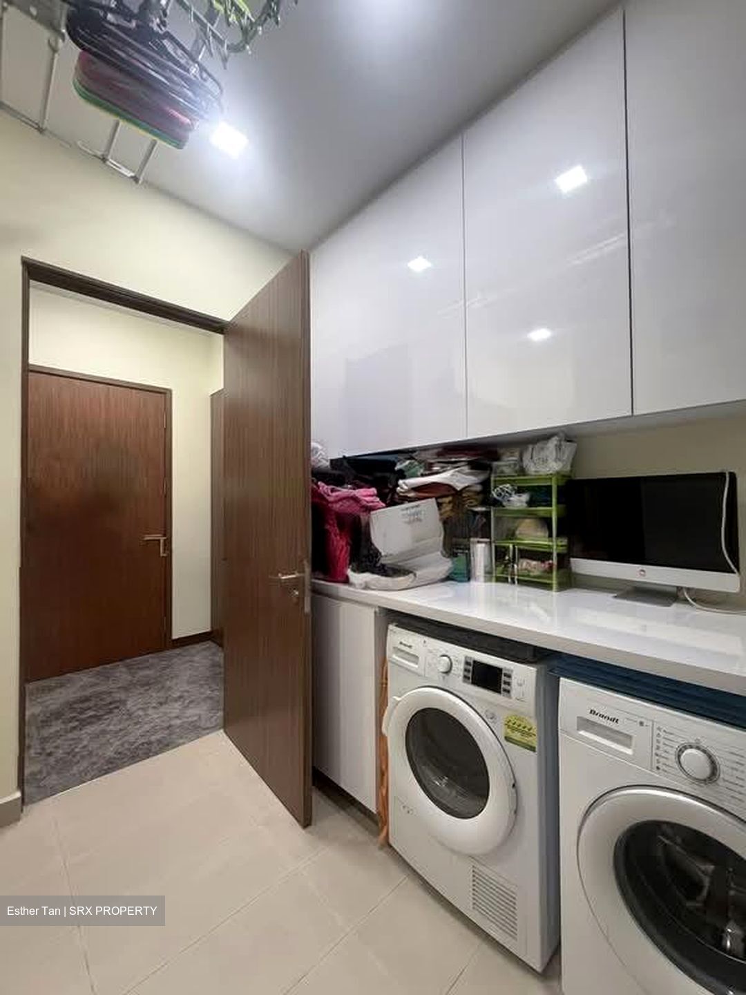 Alana (D28), Terrace #565271031